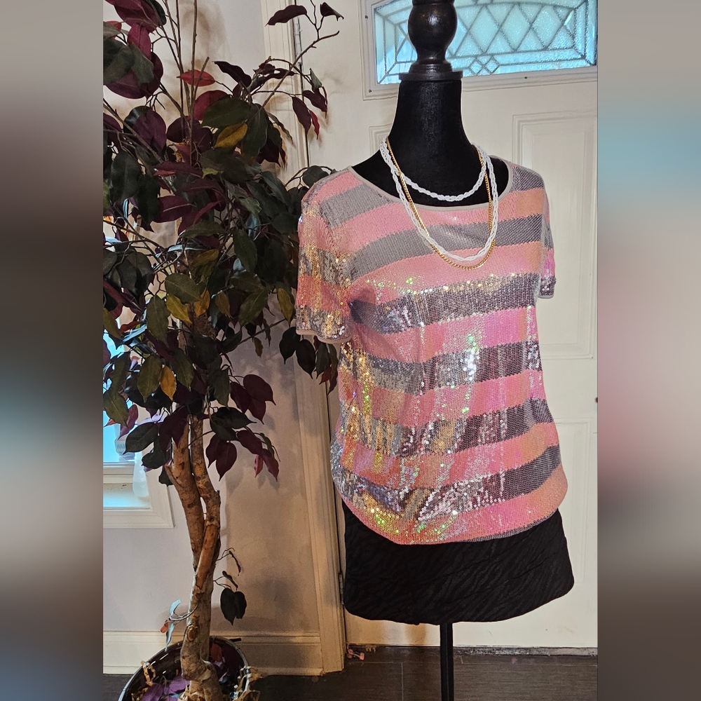 Forever 21 Sequin Embellished Top, Short Sleeves Size Medium
